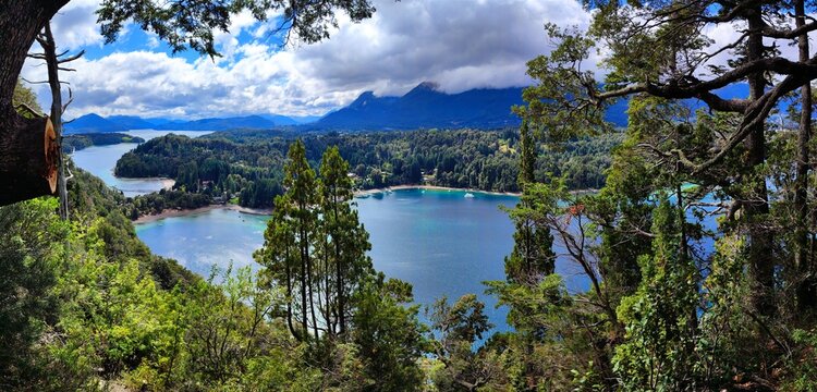 Lago del Bosque de Arrayanes, Rio Negro, Argentina