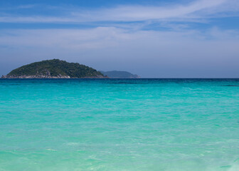 Fototapeta na wymiar paradise beach with turquoise water
