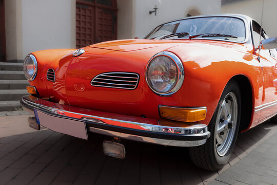 VW Karmann Ghia auf einer Ausstellung in Rheinbach am 20. Juli 2019