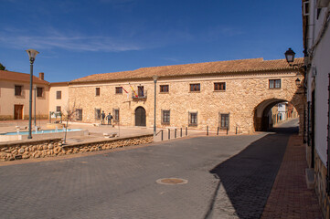 Fototapeta na wymiar Central square of the town hall of the municipality of El Pedernoso.