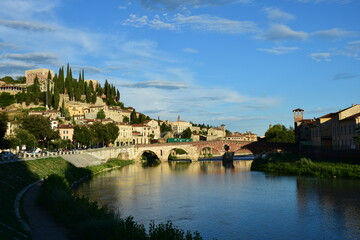 Fototapeta na wymiar view of the river Verona
