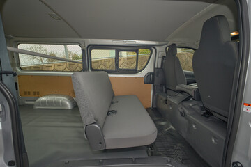 商用バンの内装