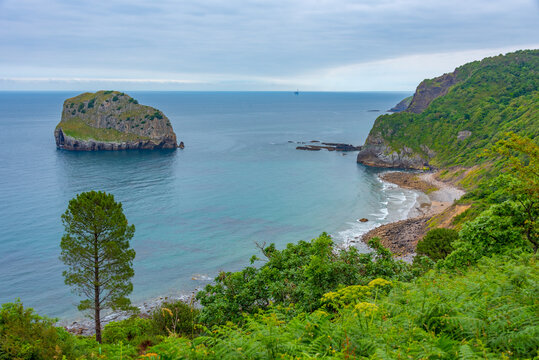 Akatxa irla island near San Juan de Gaztelugatxe church, Spain