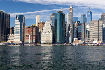 Fototapeta na wymiar Iconic NYC skyline viewed from Brooklyn