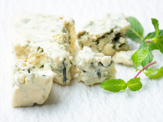 blue cheese and mint