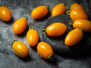 yellow plum tomato, plum tomato	
