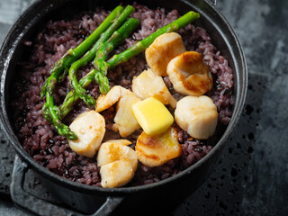Scallops, butter, stone pot rice with asparagus