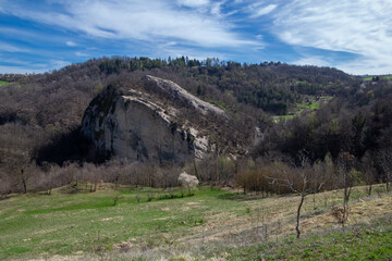 Sasso di San Andrea rock spur in the Rocca Malatina park