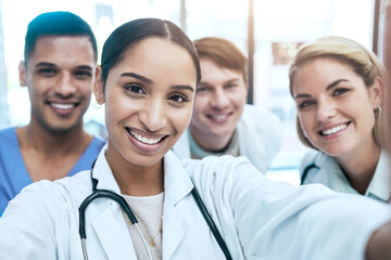 Obraz premium Portrait selfie of doctors, nurses or healthcare group of people for social media or medical teamwork. Face of diversity women and internship people smile in profile picture for career post or memory