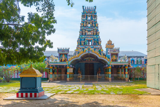 Varivalavu Katpaga Vinayagar Temple at Karaitivu, Sri Lanka