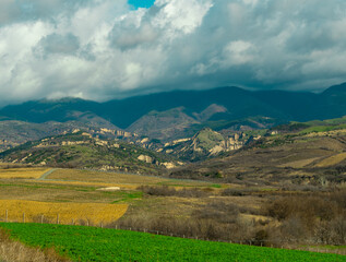 Obraz premium Fields with vineyards on the wine road near Melnik Bulgaria