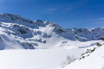 Fototapeta na wymiar landscape of Tatra mountains in the winter