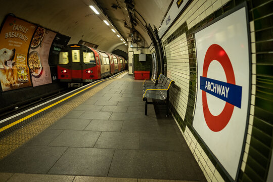 London- Archway Underground logo on platform, Northern Line tube station