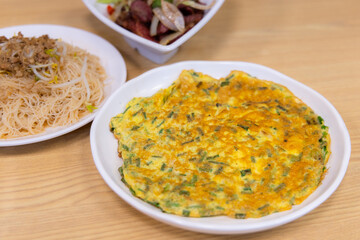 Green basil egg omelette dish
