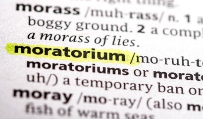 dictionary definition of the word moratorium - obrazy, fototapety, plakaty