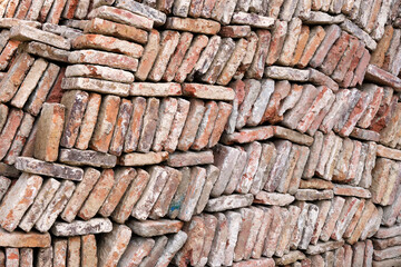 A large lot of old vintage bricks for the restoration and decoration of the building.