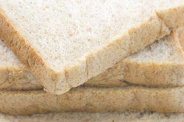 全粒粉入りの食パン　