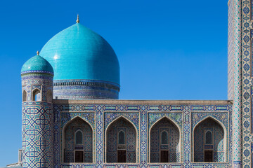 Fototapeta na wymiar Fragment of architecture Tilya Kori Madrasah at Registan square, Samarkand, Uzbekistan