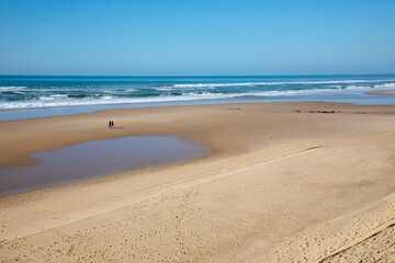 Fototapeta na wymiar natural view of beautiful sea sandy beach coast on sunny day