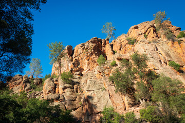 Fototapeta premium Cliff Face at Pinnacles National Park
