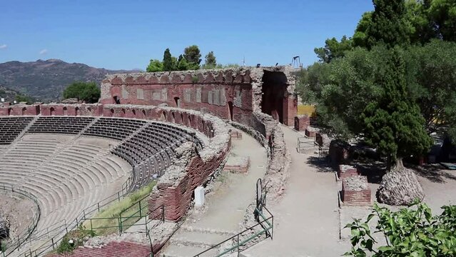 Taormina - Panoramica del teatro antico dall'Antiquarium