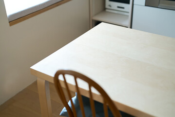 ダイニングテーブル