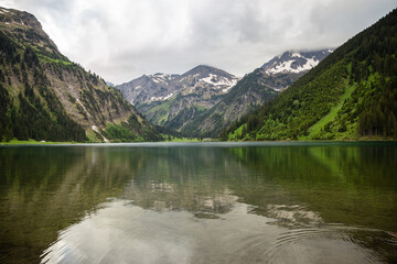 Tannheimer Tal mit Berge und Wandern