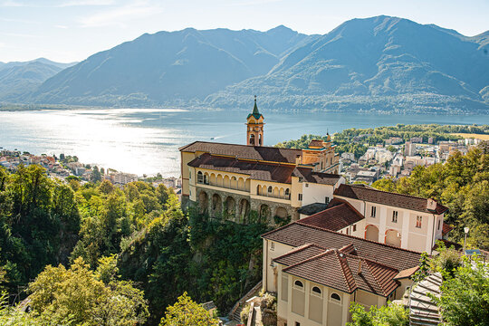 Kirche "Madonna del Sasso" ob Locarno, Kanton Tessin, Schweiz