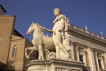 Fototapeta na wymiar statue of Roman emperor with horse, Rome forum 