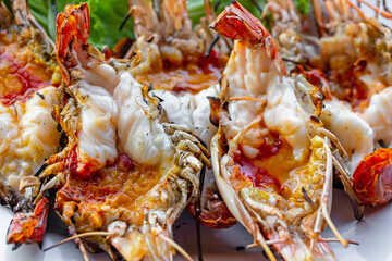 Giant river shrimp grilled with salt
