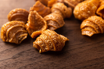 Sweet and crunchy conch-shaped snacks