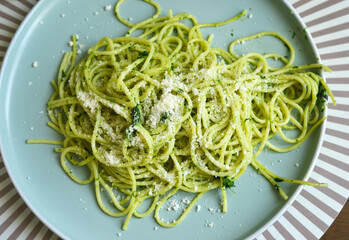Pasta with wild garlic pesto and cheese