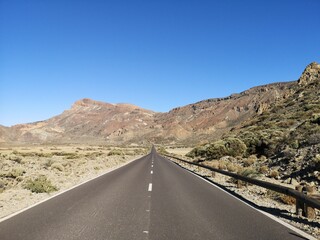 Route dans le Parc National du Teide