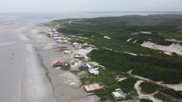 Salin&oacute;polis Atalaia Salinas Par&aacute; Praia Cidade Litoral Amazonia Ruas Estrada F&eacute;rias Feriado Viajar Viagem Paraense Salinopolis Para Paisagem Litoranea A&eacute;rea Drone &Ocirc;nibus Carro