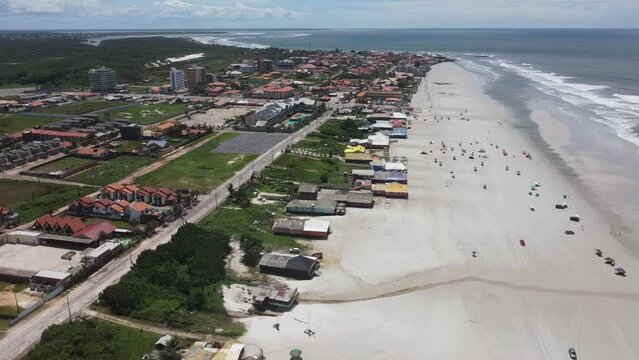 Salin&oacute;polis Atalaia Salinas Par&aacute; Praia Cidade Litoral Amazonia Ruas Estrada F&eacute;rias Feriado Viajar Viagem Paraense Salinopolis Para Paisagem Litoranea A&eacute;rea Drone &Ocirc;nibus Carro