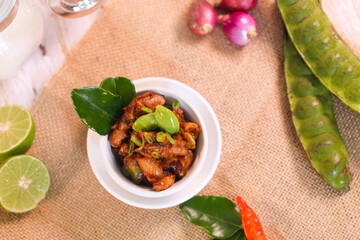 Spicy Stir Fried Squid with Pete in Ceramic Bowl known as 