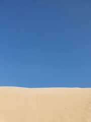 Fototapeta na wymiar paisagem areia mar