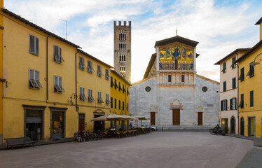 Fototapeta na wymiar Basilica of San Frediano, Lucca, Tuscany, Italy