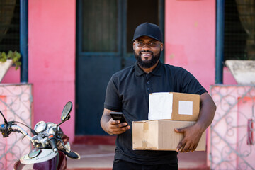 Black African Delivery Courier Man, Postal Shipping and Delivery Concept. - obrazy, fototapety, plakaty