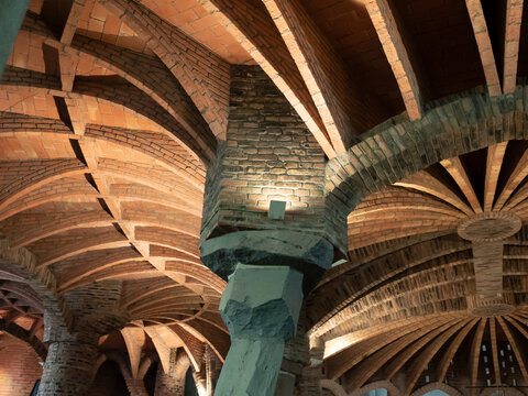 SANTA COLOMA DE CERVELLO, SPAIN - DECEMBER 30, 2022: Beautiful view of ceiling of Cripta de la Colonia Guell