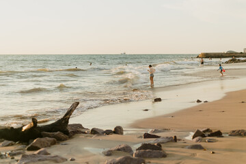 Mujer en playas de Mazatlán 