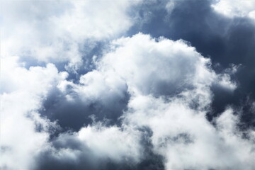 もくもくと湧き上がる雲