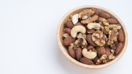 3種類のミックスナッツ｜クルミ・アーモンド・カシューナッツ