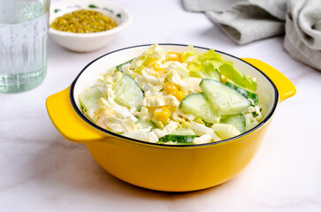 Raw vegetable salad