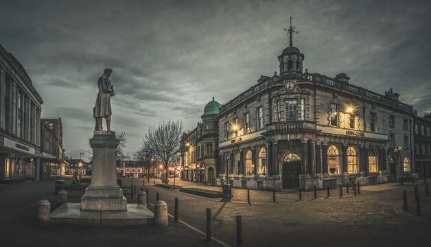 Statue of James Steel, English Street