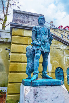 Zahringerdenkmal the monument to Berchtold V. von Zahringen in Nydegg district of Bern, Switzerland