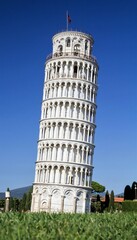 2022.07.15 Italy, Pisa, leaning tower of Pisa
evocative image of the leaning tower of Pisa in the Piazza
of Miracles under a clear sky