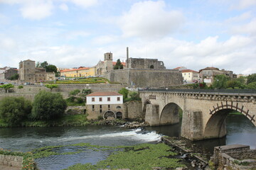 Cidade de Barcelos vista desde Barcelinhos, Portugal.