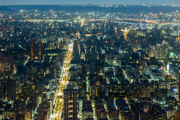 Fototapeta premium Getting Dark in Taipei