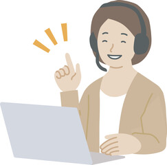 パソコンを操作しながら笑顔で話す女性